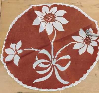 Pañuelo redondo marrón y blanco semi transparente de algodón floral en muy buen estado Foto 1 de 4