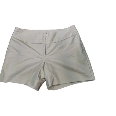 APT. Shorts sociais femininos cáqui 9 Essentials tamanho 14 frente plana gancho elástico zíper - Imagem 1 de 4