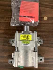 Ford OEM Motorcraft YC-2523 AC Compressor 4R3Z-19703-A - Picture 1 of 1