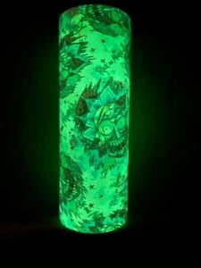 Bicchiere in acciaio inox 20 oz Glow in the sky skinny - Rick and Morty - Foto 1 di 2