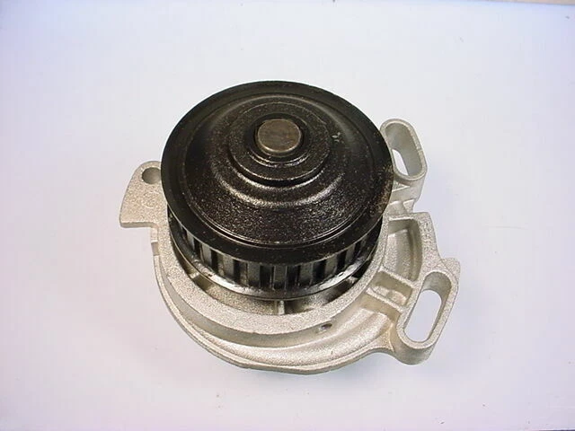 Water Pump Fits Audi 200 90 Quattro 5000 4000 & VW Quantum   2011 - Изображение 1 из 1