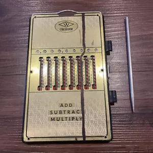 Calcolatrice manuale vintage - Foto 1 di 8