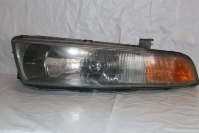 2002-2003 MITSUBISHI GALANT LEFT DRIVER HALOGEN HEADLIGHT OEM R#3382 - Image 1 of 4