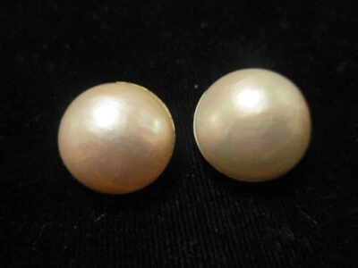 Vintage Cultured Mabe Pearl 14k White Gold Button 19MM Clip on Earrings 14 Grams - Image 1 of 4