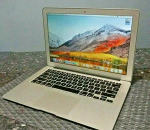 Apple MacBook Air 13" Intel Core i5 1,8 GHz, 8 GB de memoria, 128 HD Monterey 2017 - Imagen 1 de 6