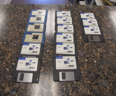 Lot of (15) Claris Software 3.5" Disks - ClarisIMPACT & FileMaker Pro - LU8 - Image 1 of 4
