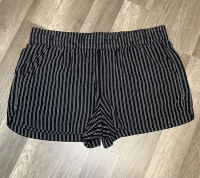 Pantalones cortos para mujer Maurices XL negros blancos a rayas mezcla de lino 1X bolsillos Foto 1 de 4