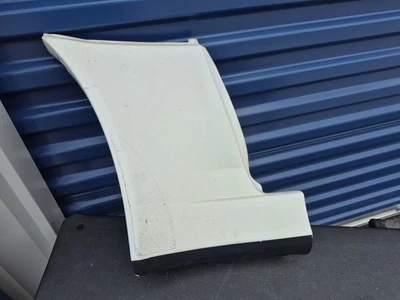 Guardabarros trasero derecho Toyota Supra 86,5-92 / moldeado de panel basculante - súper blanco Foto 1 de 4