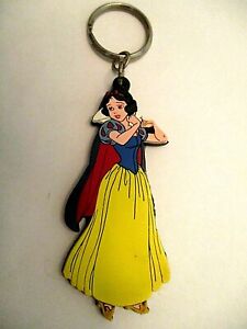 RARE VINTAGE 1980's DISNEY SNOW WHITE RUBBER/SILICONE KEYCHAIN MINT CONDITION