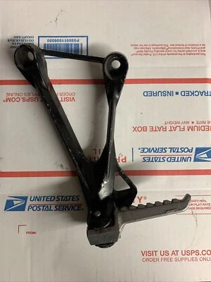 Kawasaki Ninja ZX6R ZX636D 2006 OEM clavija trasera izquierda pasajero 34028-0004 Foto 1 de 2