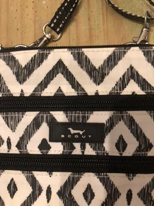 Scout Clutch purse NWOT black and white - Picture 1 of 4