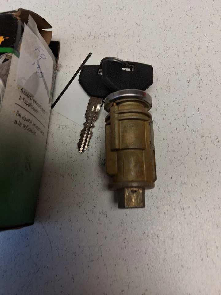 Cilindro de bloqueo de encendido LockSmart LC64750 Foto 1 de 3