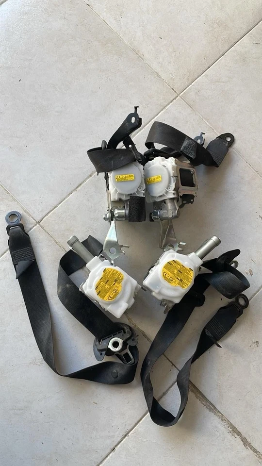 Juego de cinturón de seguridad delantero trasero derecho derecho derecho toyota rav4 2019 2020 2021 2022 2023 oem Foto 1 de 4