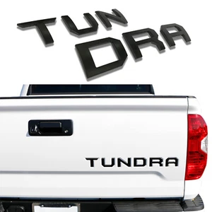 Letras de inserción de puerta trasera elevadas en 3D ajuste metálico 2014-2019 Toyota tundra negro mate - Imagen 1 de 6