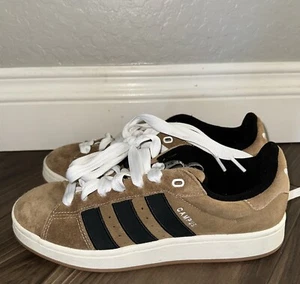 ZAPATOS PARA HOMBRE ADIDAS CAMPUS 00S YNUK Marrón Desierto/Núcleo Negro/Blanco Apagado Talla 10 - Imagen 1 de 5