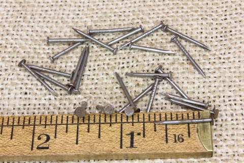 5/8” Old Shoe Nails 25 Tacks 1/8” Round Flat Head Vintage Sharpoint Cover