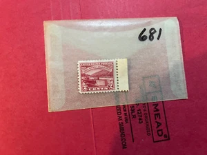 USA Briefmarke Scott # 681. MNH - Bild 1 von 1