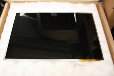 Chi Mei N154I2-L02 15.4" WXGA Glossy LCD Screen - Image 1 of 4