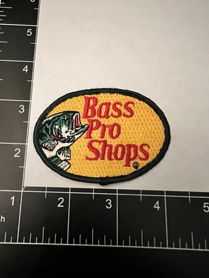 Parche de pesca Bass Pro Shops - 4 x 3 pulgadas para planchar Foto 1 de 2