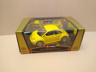 Volkswagen Bburago Gold Collection 1998 amarillo COD.3302 en perfecto estado. Foto 1 de 4