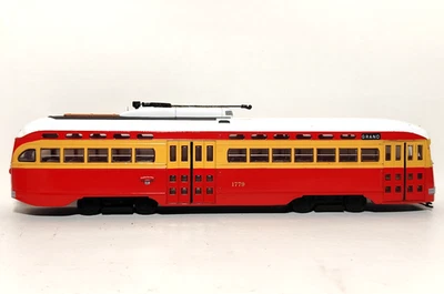 1:50 Corgi Classics St Louis PCC Streetcar 1779 DieCast Trolley 55003 - Image 1 of 4