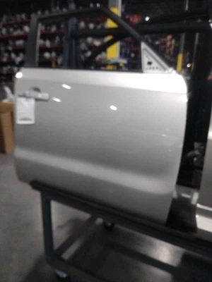 Conjunto de puerta delantera derecha usado se adapta a: Kia Soul 2016 eléctrico R. sin solar g Foto 1 de 4