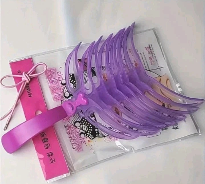 Neu Augenbrauen Schablonen wiederverwendbar - 8 verschiedene Vorlagen - Bild 1 von 4