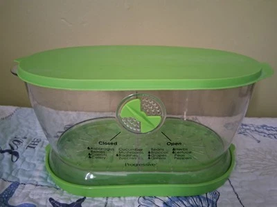 Contenedor de almacenamiento de alimentos con ventilación Progressive Prepworks Lechuga Keeper Foto 1 de 4