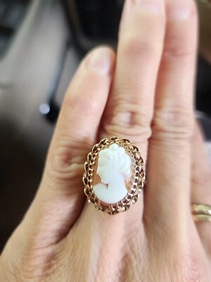 Vintage 10k Yellow Gold Lady Cameo Ring - Image 1 of 4