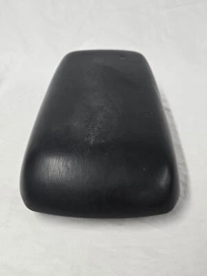 2005 Mazda Tribute 2.3L Front Center Console Lid Assembly - Image 1 of 4