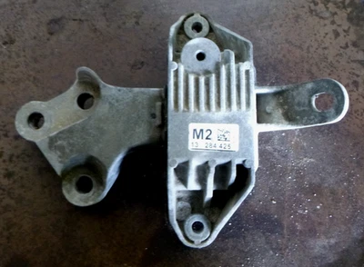 Holden Cruze JH 11-17 Left Engine Mount (Diesel) Auto - Image 1 of 2