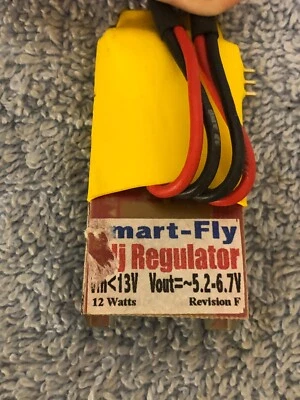 Regulador de voltaje ajustable con conectores Deans de Smart-Fly Foto 1 de 3
