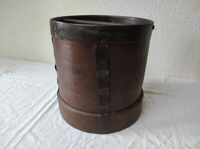 Ustensile ancien XXème Mesure à grains Décalitre en bois et fer forgé - Photo 1/4