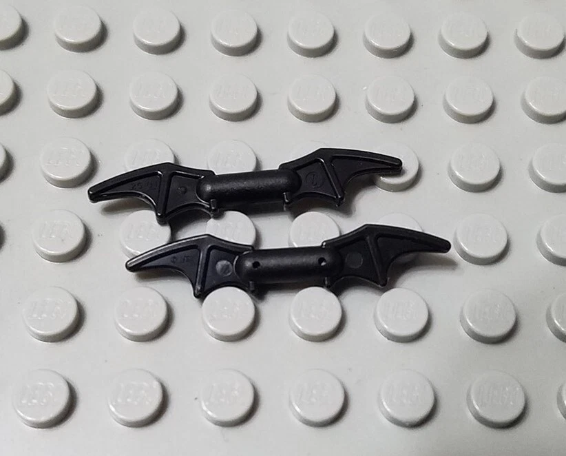 LEGO Nuevo Lote de 2 Armas Minifigura Armas Superhéroes Negros Batman Bat a Rang Foto 1 de 1