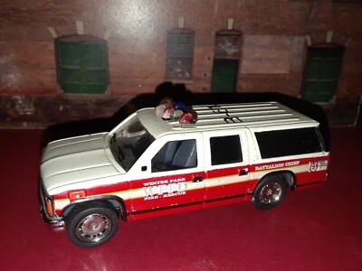 Code 3 1:64 Collectables GMC Chevy Suburban (WPFD), Fire Battalion Cheif. Red  - Image 1 of 4