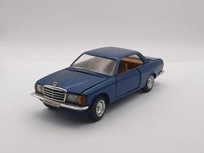 Mercedes 280 C NZG Conrad 1/35 - Immagine 1 di 4