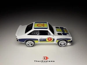 Hot Wheels Ford Escort RS2000 - Picture 1 of 5