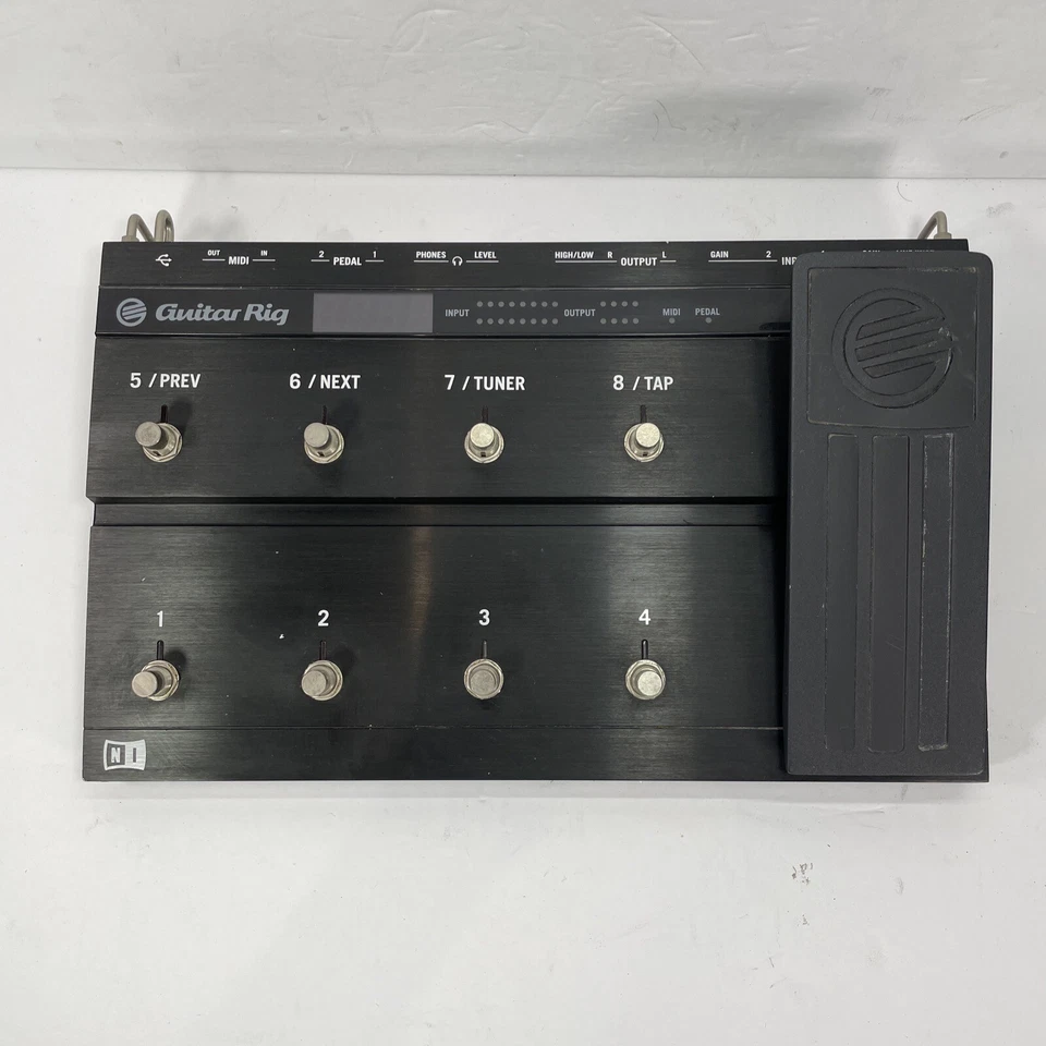 Native Instruments Rig Kontrol 3 USB Guitar Rig Foot Controller Black | TESTED - Image 1 of 4