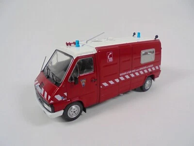 Véhicule de Pompiers Renault Master VSAB Pico - 1:43 Hachette Camion CPL17 - Photo 1/4