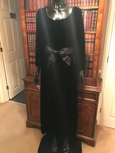 True Vintage 1950s Nettie Vogues Black Velvet Evening Dress - Approx 34” Bust - Picture 1 of 3