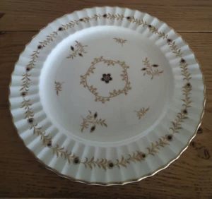 Piatto vintage Royal Worcester Cumberland - Foto 1 di 3