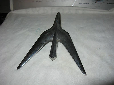 Mopar 1955 Chrysler Bird Hood Ornament - Image 1 of 3
