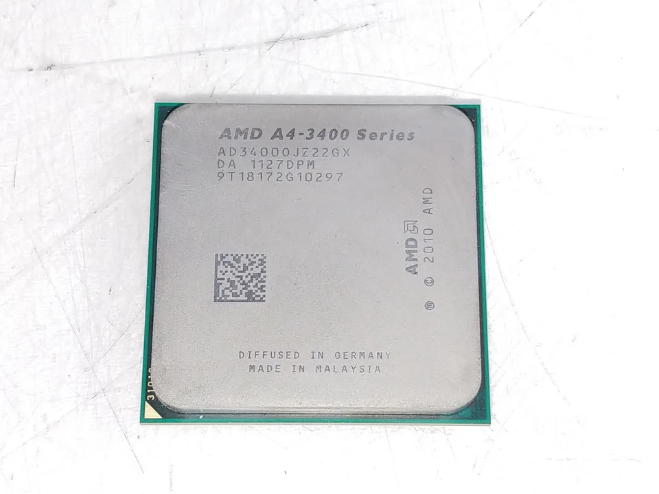 Procesador CPU de escritorio AMD A4-3400 2,7 GHz Socket FM1 AD3400OJZ22GX Foto 1 de 4
