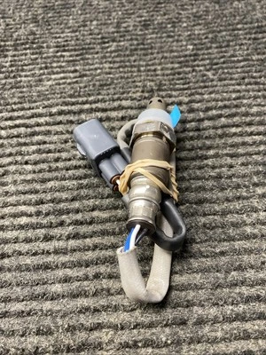 Sensor de oxígeno DENSO 234-9052 para Pontiac Vibe 2007-2008 1,8 L-L4 aguas arriba Foto 1 de 4