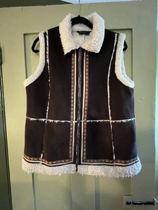 Womens Relativity Brown Faux Suede Fur Vest Size XL Floral Orange/Maroon Trim - Picture 1 of 11