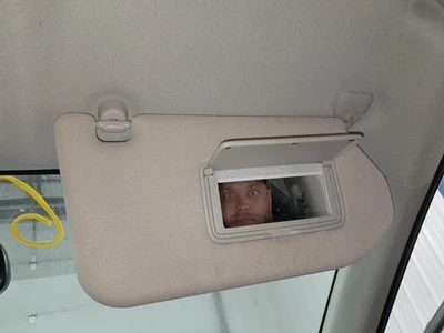 Used Right Sun Visor fits: 2020 Nissan Pathfinder w/illumination Right Grade A - Image 1 of 4