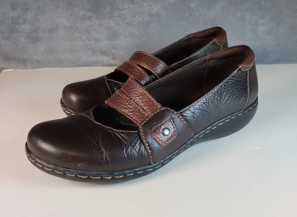 Женские туфли Clarks модель Ashland Twist модель Mary Jane размер 7 М коричневые кожаные без застежек - Изображение 1 из 4