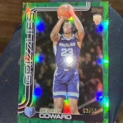 2025 Topps Cedric Coward #211 Green Tip Off /99 Memphis Grizzlies RC SP - Image 1 of 2