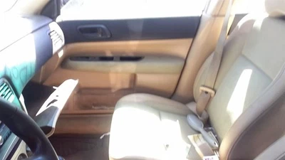 FORESTER  2005 Front Door Trim Panel 30681205 Foto 1 de 4