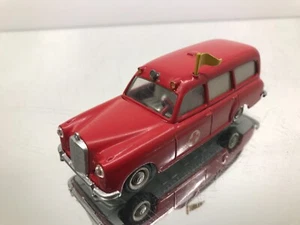 TEKNO DENMARK 730 MERCEDES 220S AMBULANCE 1957 -RED 1:50- GOOD - 347 - Imagen 1 de 10